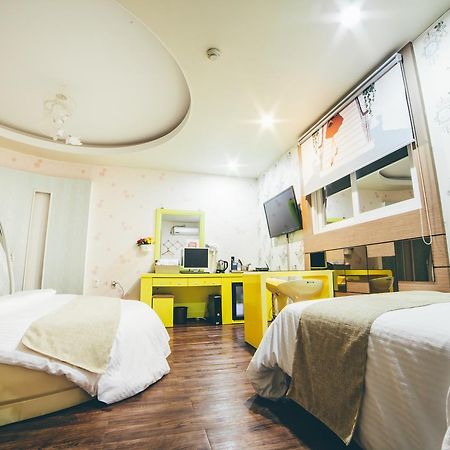 סאצ'ון Hole In One Hotel מראה חיצוני תמונה