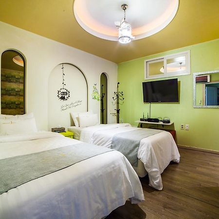 סאצ'ון Hole In One Hotel מראה חיצוני תמונה
