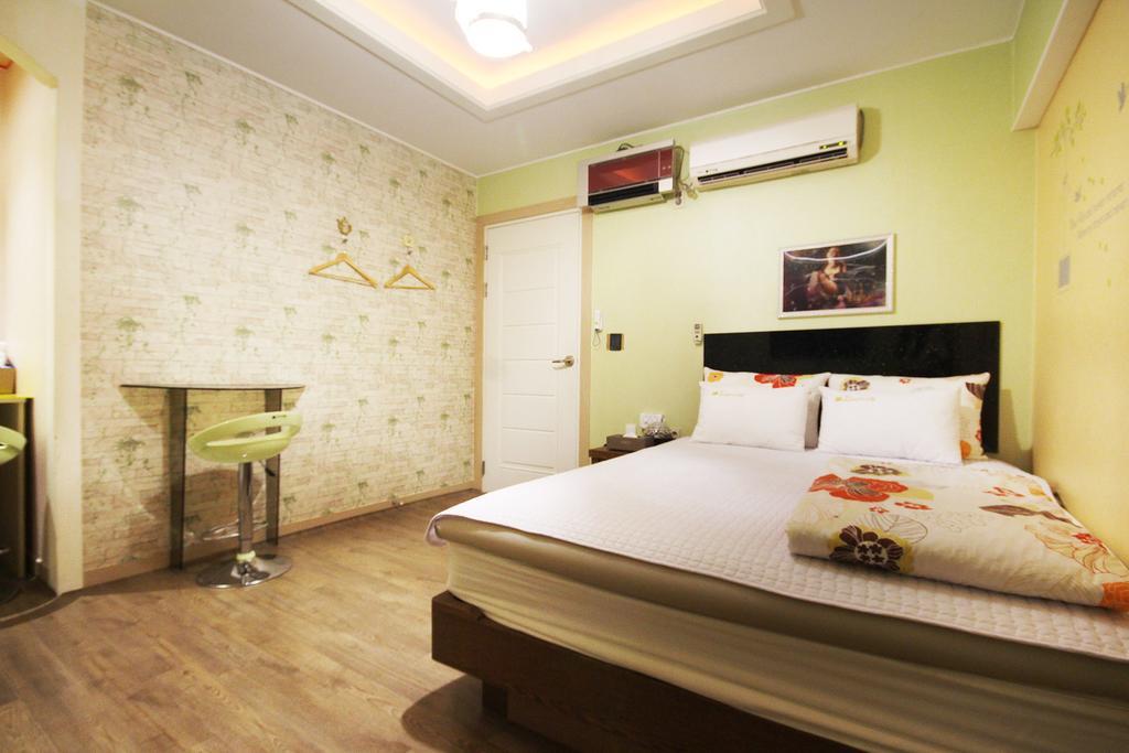 סאצ'ון Hole In One Hotel מראה חיצוני תמונה