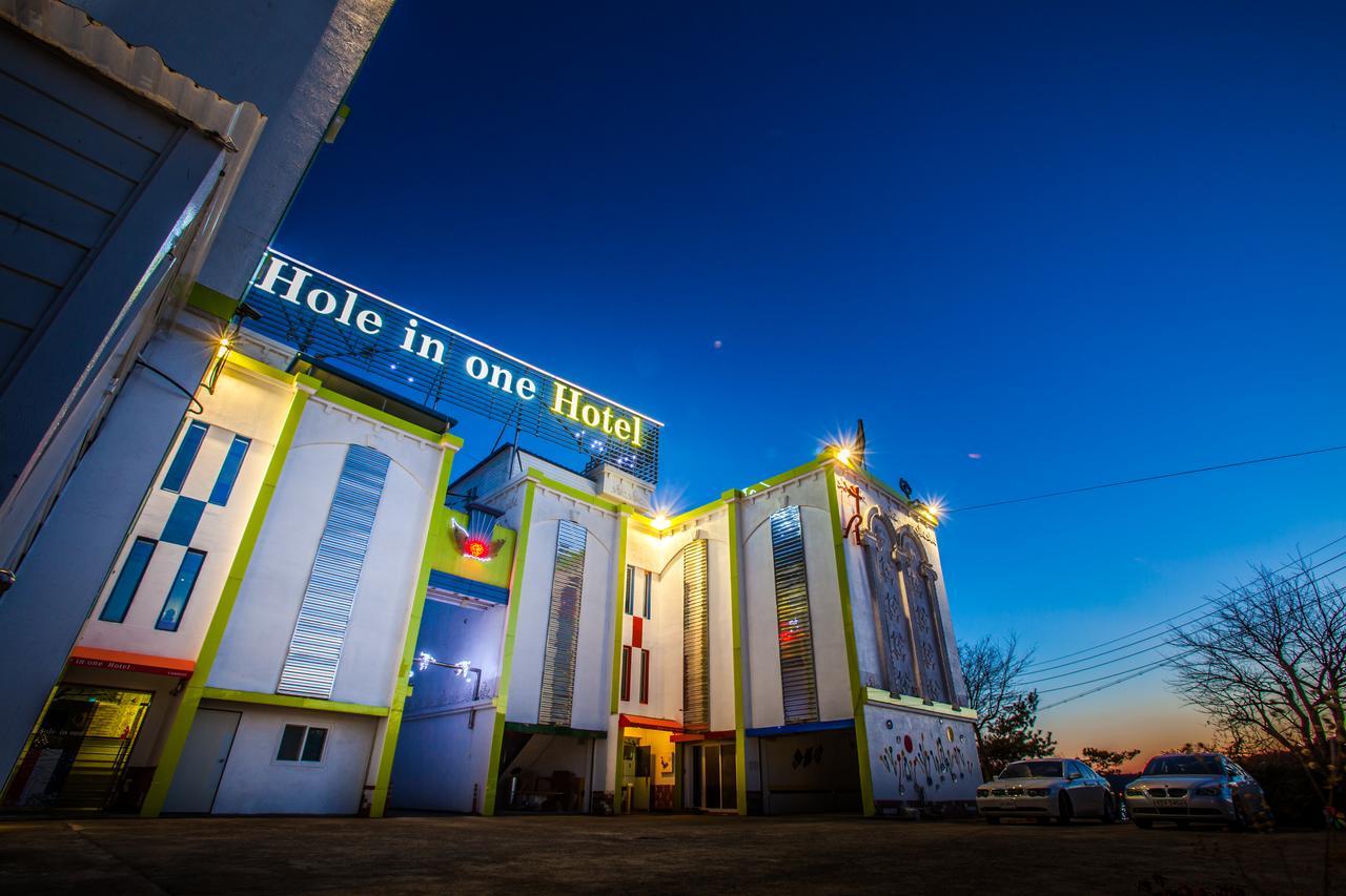 סאצ'ון Hole In One Hotel מראה חיצוני תמונה